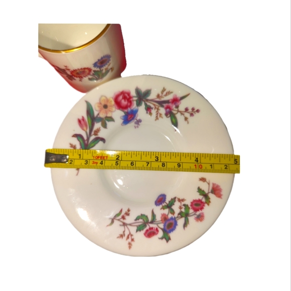 Wedgwood Demitasse - Devon Sprays - Picture 4 of 6